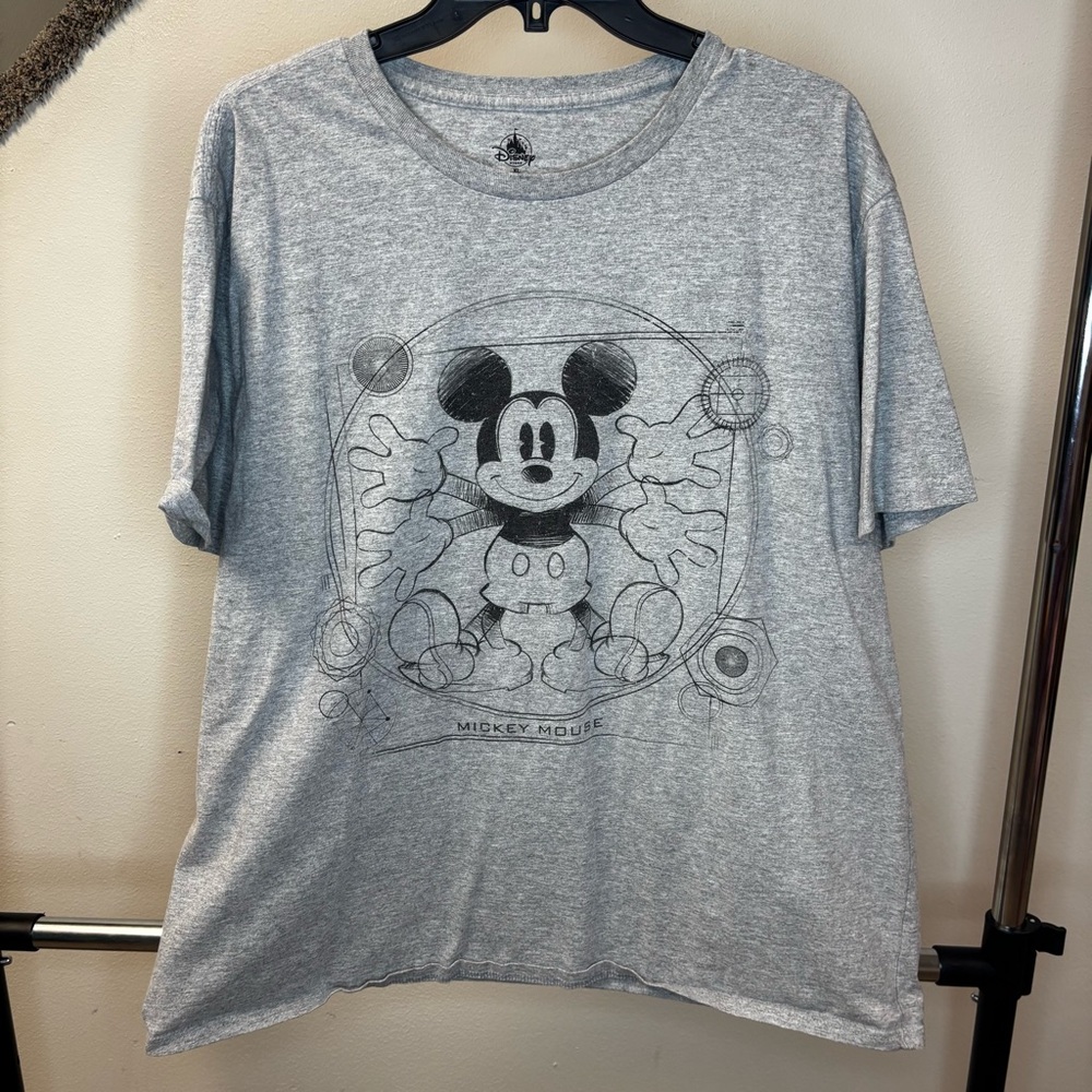 Disney Store Mickey Mouse Vitruvian Vintage T-Shirt Size XL